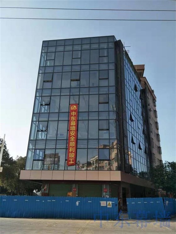明框极悦
