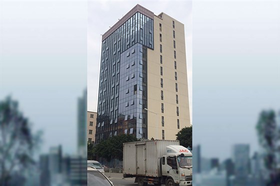 竖明横隐极悦图片