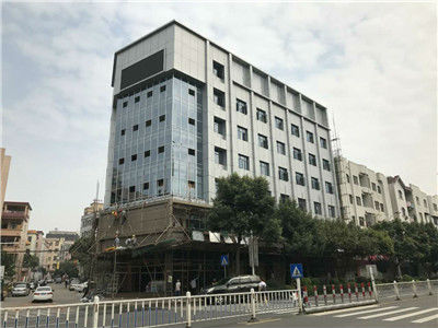 金属板极悦