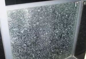 极悦自爆