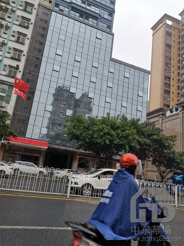 铝板极悦与铝塑板极悦有哪些区别？