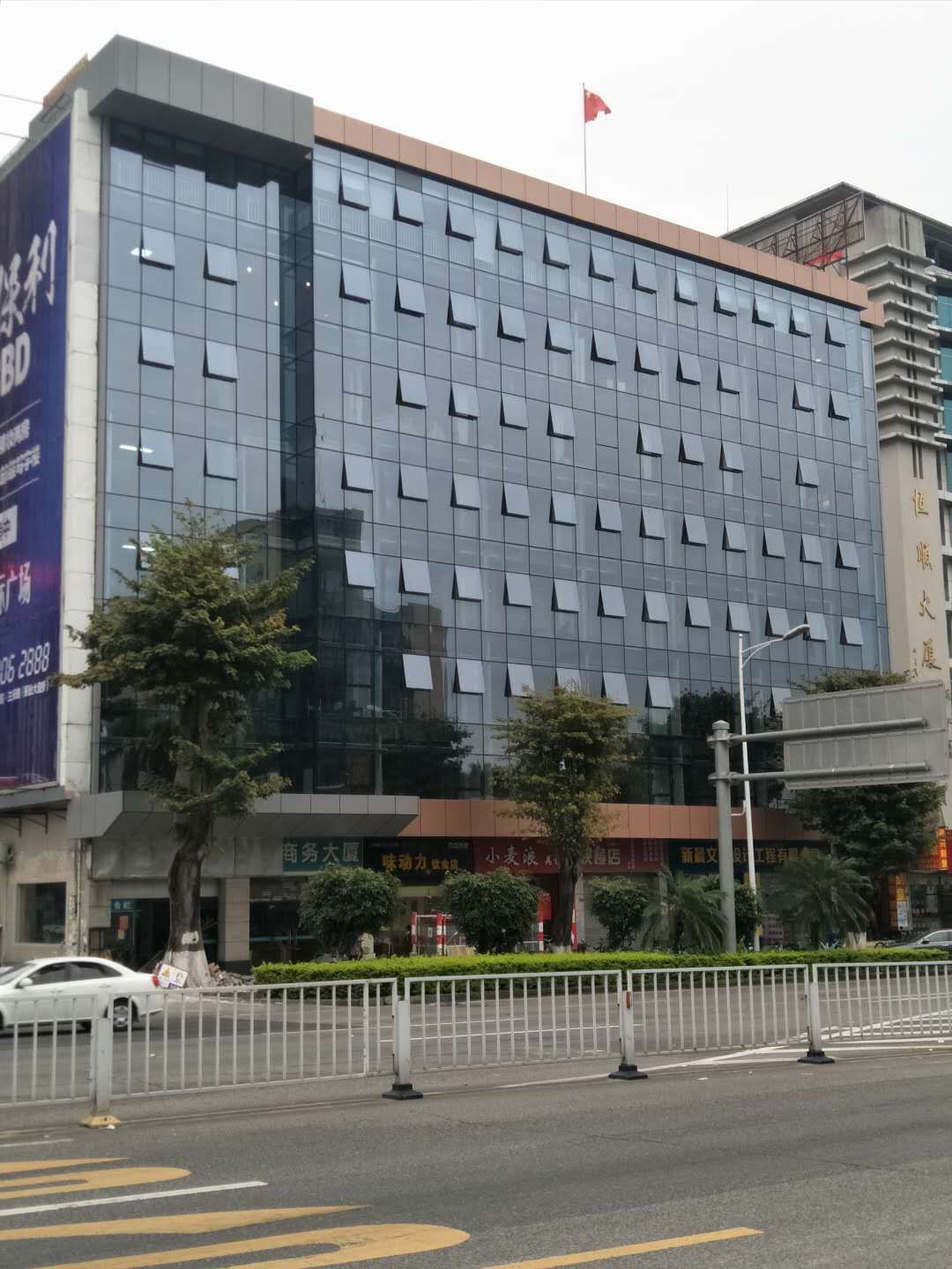 全隐框极悦